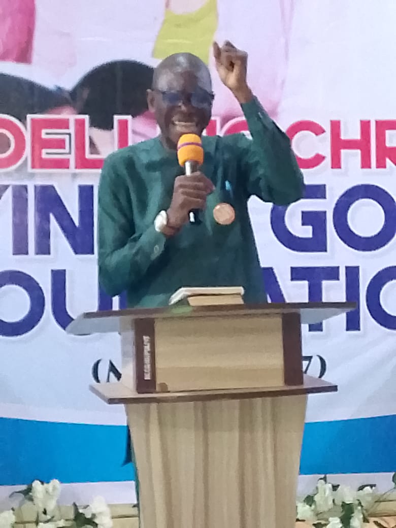 Pastor, Fellowship, Preacher, Preaching, Bible study,